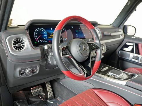 Used 2025 Mercedes-Benz G 550 image 14