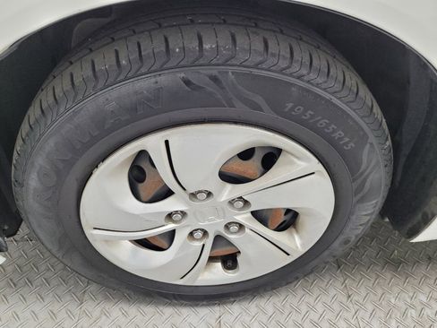 Used 2015 Honda Civic LX image 31