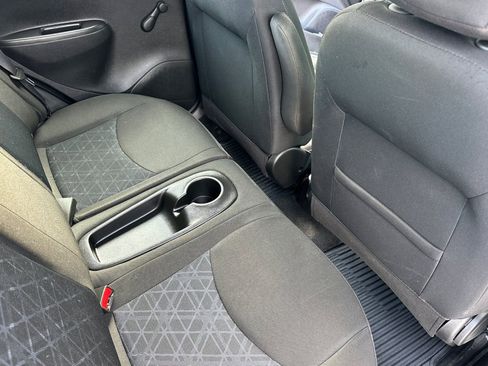 Used 2021 Chevrolet Spark LS image 17