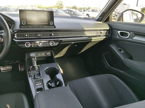 Used 2025 Honda Civic Sport image 11