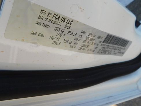 Used 2019 Dodge Grand Caravan SE w/ UConnect Hands-Free Group image 10