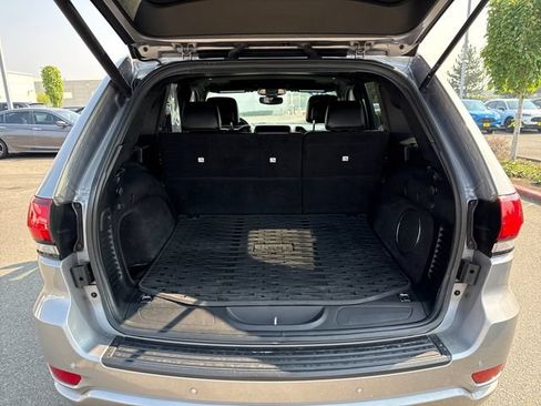 Used 2019 Jeep Grand Cherokee Altitude AWD/4WD image 13