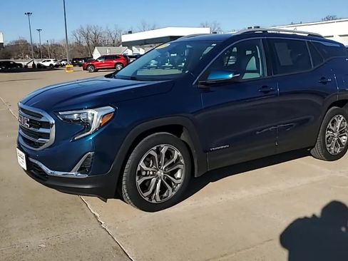 Used 2019 GMC Terrain SLT w/ Preferred Package FWD image 4