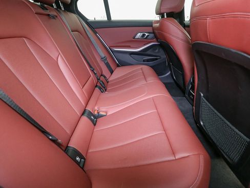 Used 2022 BMW 330i xDrive 330i xDrive w/ Convenience Package image 21