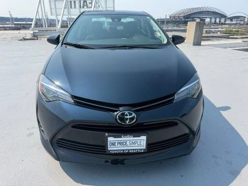 Used 2017 Toyota Corolla LE w/ Carpet Mat Package (TMS) FWD image 8
