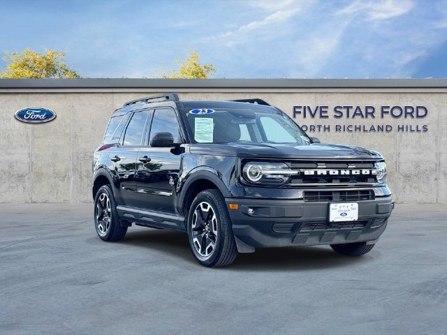 Used 2023 Ford Bronco Sport Outer Banks w/ Tech Package AWD/4WD image 1