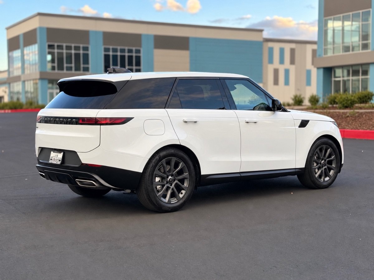 Used 2025 Land Rover Range Rover Sport AWD/4WD image 3