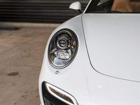 Certified 2015 Porsche 911 Turbo image 11