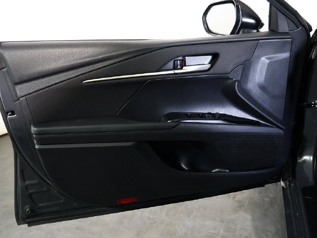 Used 2025 Toyota Camry LE FWD image 22
