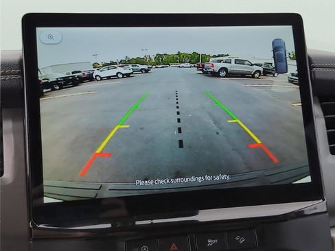 Used 2024 Ford Expedition Max XLT image 22