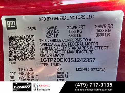 Used 2025 GMC Canyon AT4 AWD/4WD image 32