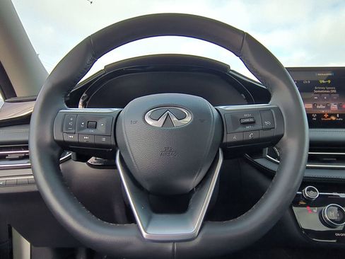 Used 2023 INFINITI QX60 Pure image 25