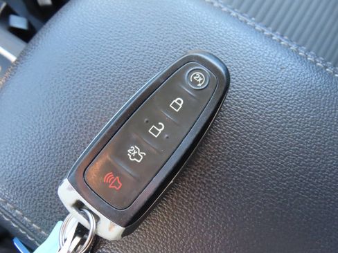 Used 2019 Ford Escape SE image 50