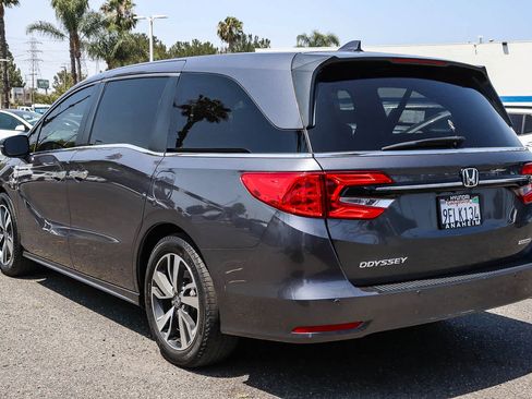 Used 2023 Honda Odyssey Touring image 9