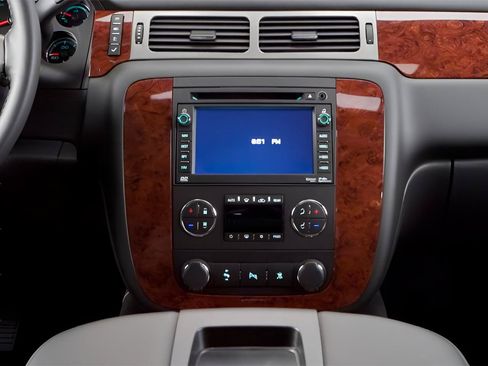 Used 2011 Chevrolet Tahoe LT w/ Luxury Package AWD/4WD image 47