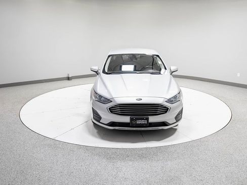 Used 2019 Ford Fusion SE image 26