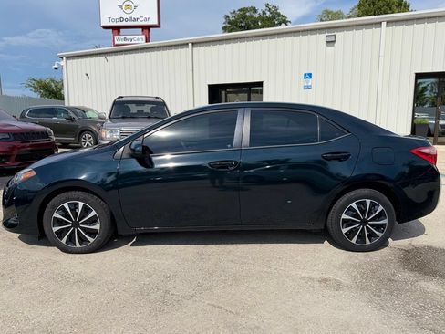 Used 2017 Toyota Corolla LE FWD image 2