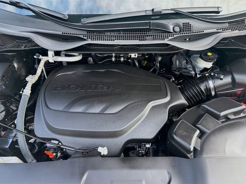 Certified 2024 Honda Odyssey Sport image 35
