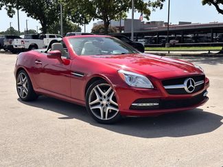 Used 2016 Mercedes-Benz SLK 300 video 1