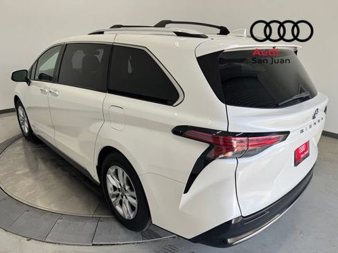 Used 2021 Toyota Sienna Limited FWD image 38