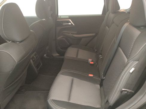 Used 2022 Mitsubishi Outlander ES AWD/4WD image 18