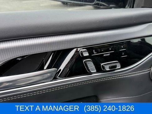 Used 2023 Jeep Grand Wagoneer L Series II w/ Premium Group II image 12