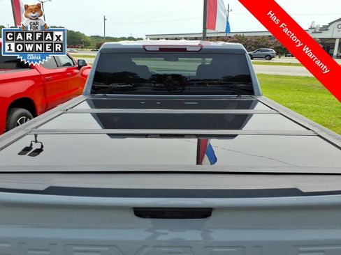 Used 2024 Chevrolet Silverado 1500 LT AWD/4WD image 10