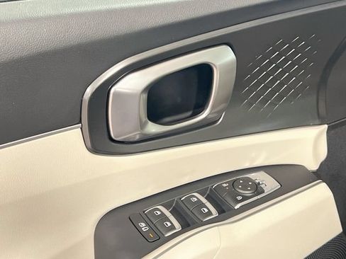 Certified 2024 Kia Sorento S w/ Panoramic Sunroof Package FWD image 18