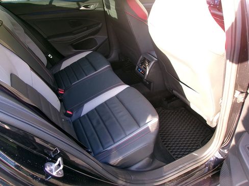 Used 2024 Volkswagen GTI Autobahn image 11