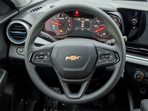 New 2026 Chevrolet Trax LS image 15