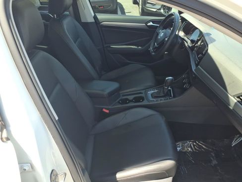 Used 2019 Volkswagen Jetta SE FWD image 11