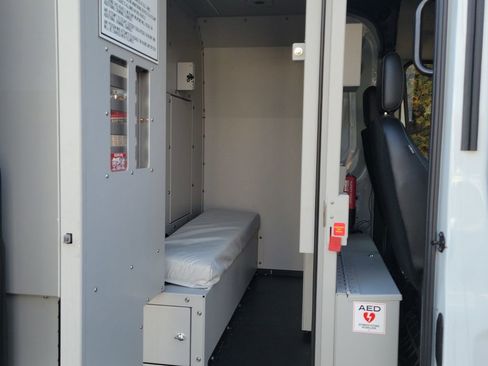 Used 2020 Ford Transit 350 Base image 18