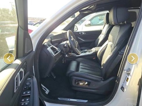 Used 2026 BMW X7 M60i image 3