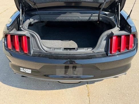 Used 2017 Ford Mustang Premium RWD image 5