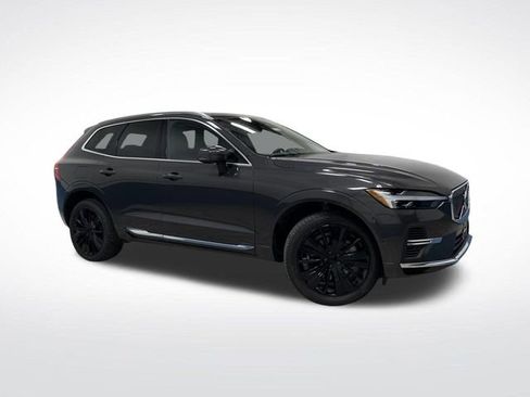 Used 2022 Volvo XC60 T8 Inscription w/ Advanced Package image 39