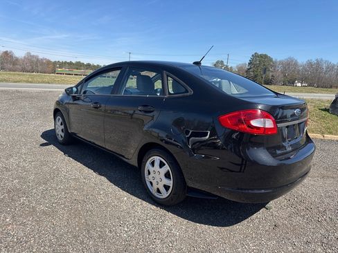 Used 2013 Ford Fiesta S w/ Convenience Pkg image 6