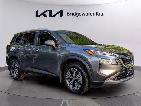 Used 2023 Nissan Rogue SV w/ SV Premium Package AWD/4WD image 1