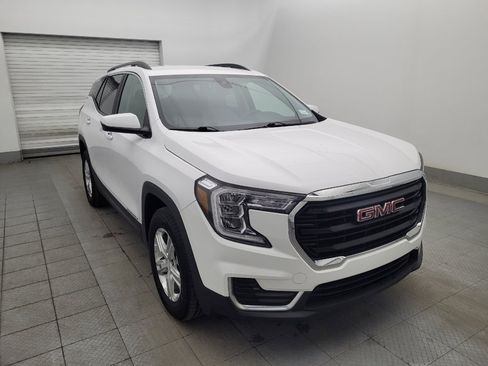 Used 2023 GMC Terrain SLE w/ Driver Convenience Package image 13