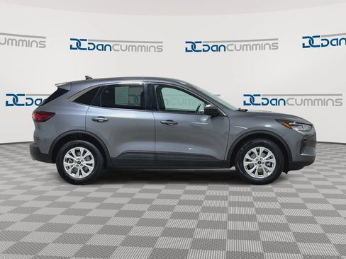 Used 2024 Ford Escape Active AWD/4WD image 9