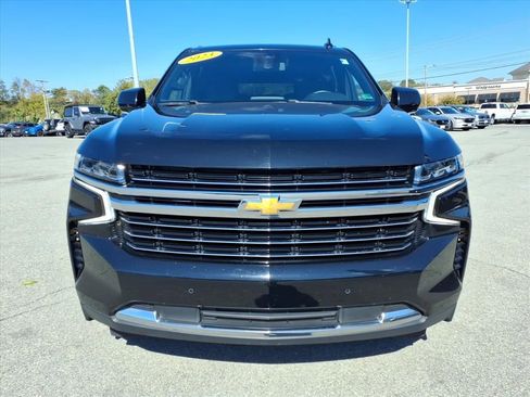 Used 2023 Chevrolet Suburban LT image 10