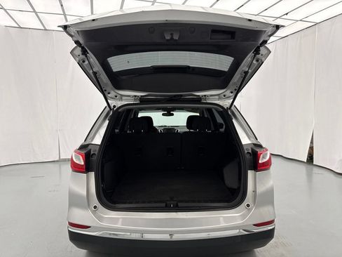 Used 2018 Chevrolet Equinox LS FWD image 11