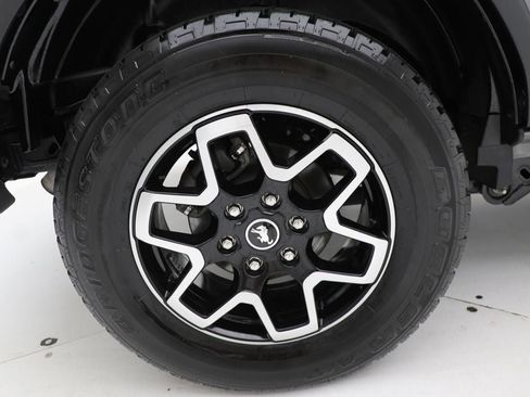 Used 2024 Ford Bronco Big Bend AWD/4WD image 9