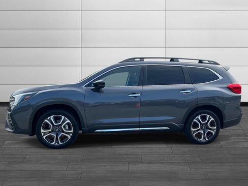 Used 2024 Subaru Ascent Touring AWD/4WD image 6