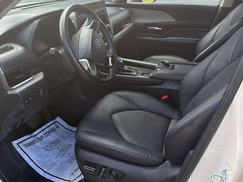 Used 2024 Toyota Grand Highlander Limited image 17