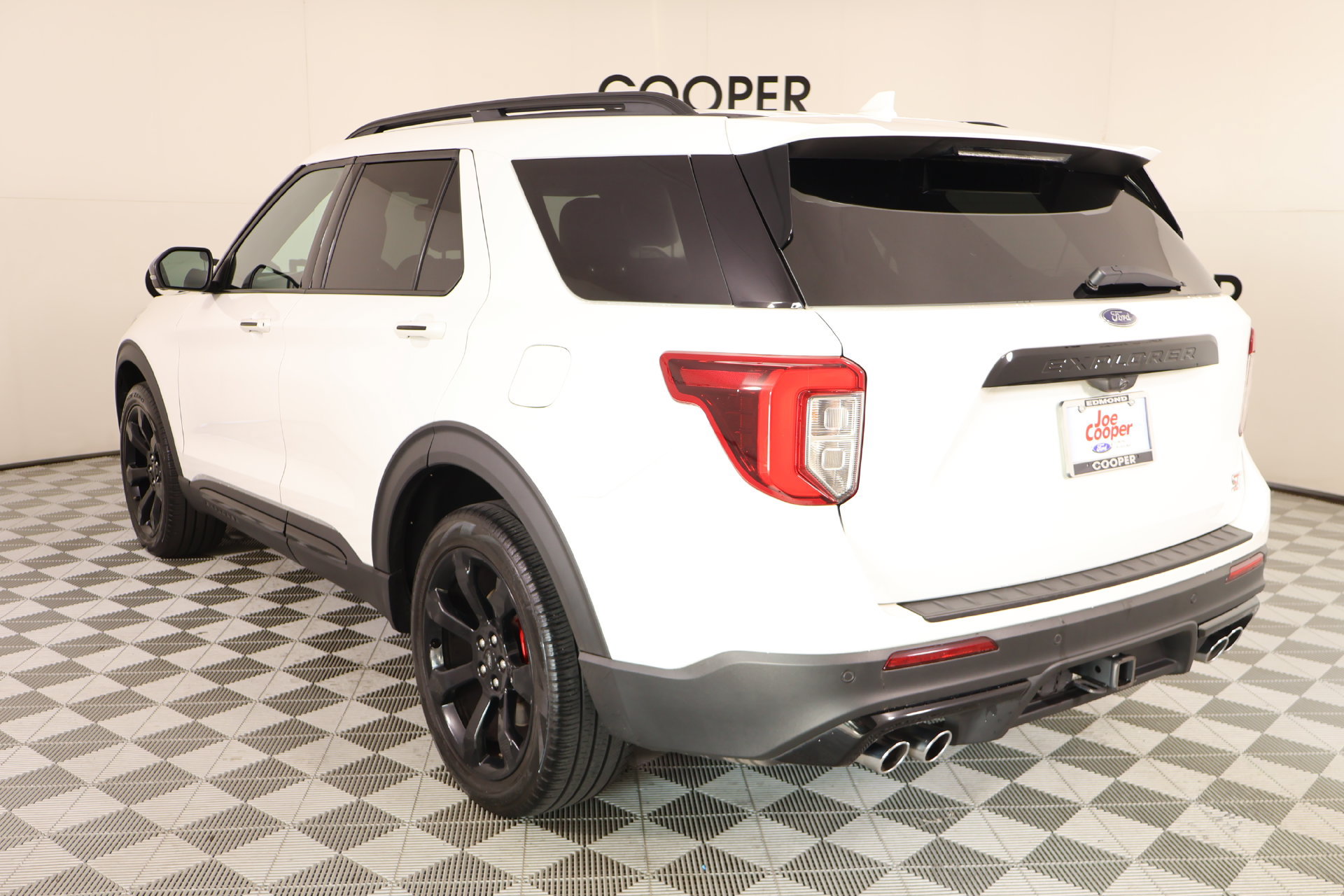 Used 2023 Ford Explorer ST w/ Equipment Group 401A AWD/4WD image 26