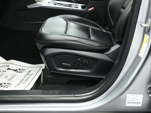 Certified 2024 Ford Explorer XLT w/ Equipment Group 202A image 11