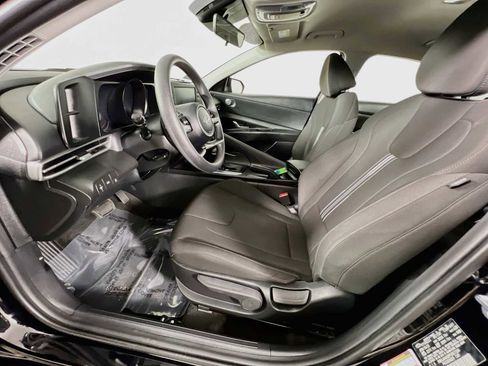 Certified 2023 Hyundai Elantra SEL w/ Cargo Package FWD image 21