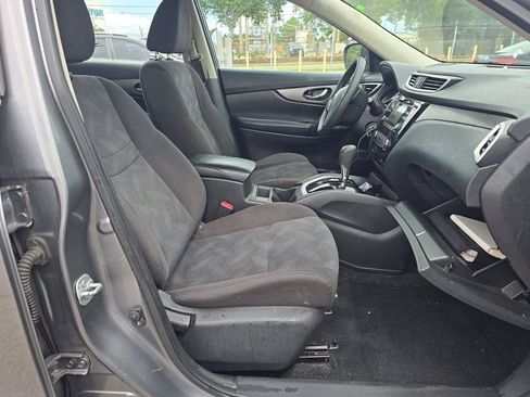 Used 2016 Nissan Rogue S AWD/4WD image 11