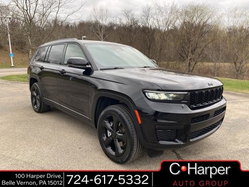 Used 2023 Jeep Grand Cherokee L Laredo image 1