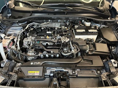 Used 2022 Toyota Corolla Cross L AWD/4WD image 23